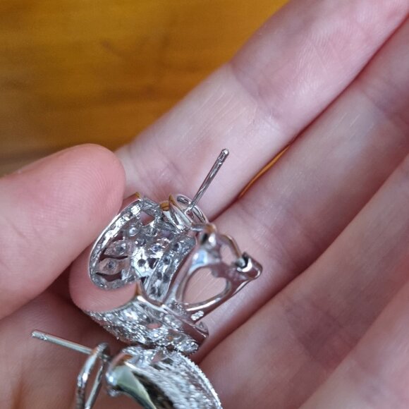 Earrings - Picture 2 of 3